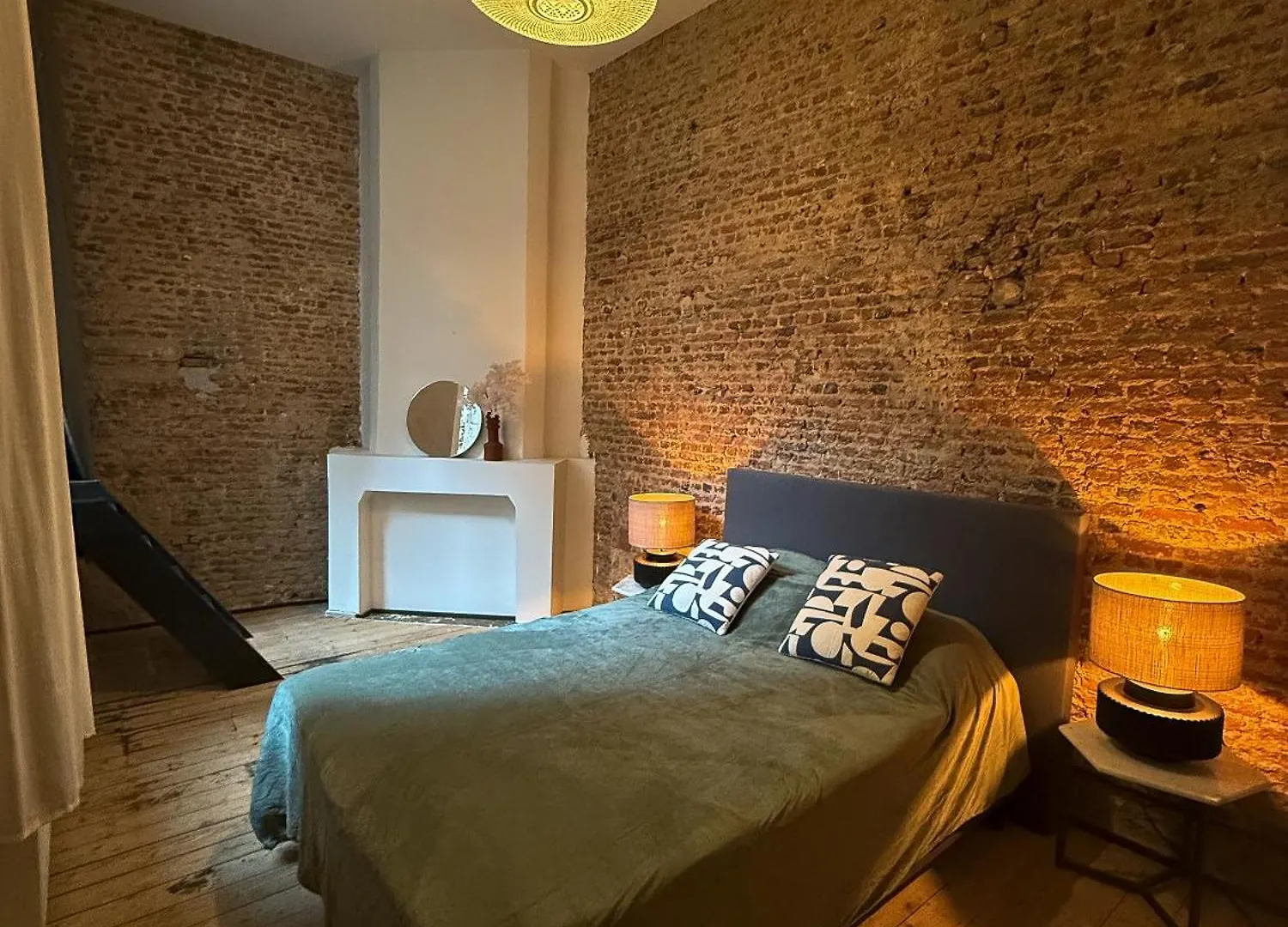 Loulou Home'S Antwerp 0*,  Belgium
